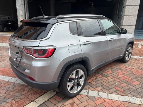 Used 2019 Jeep Compass Limited FWD image 3