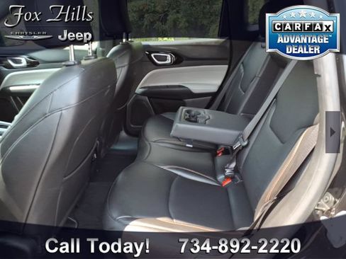 Certified 2024 Jeep Compass Limited AWD/4WD image 11
