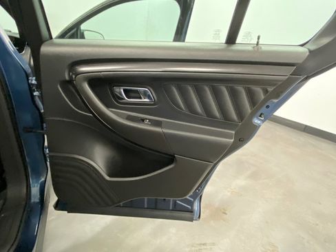Used 2018 Ford Taurus SHO AWD/4WD image 44