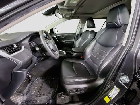 Used 2023 Toyota RAV4 XLE Premium FWD image 22
