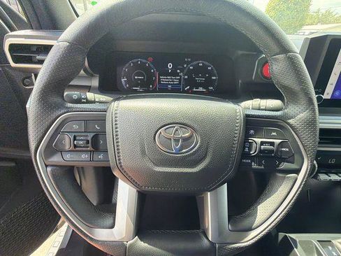 Certified 2026 Toyota 4Runner TRD Off-Road AWD/4WD image 24