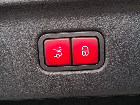 Used 2023 Mercedes-Benz S 580 4MATIC Sedan image 24