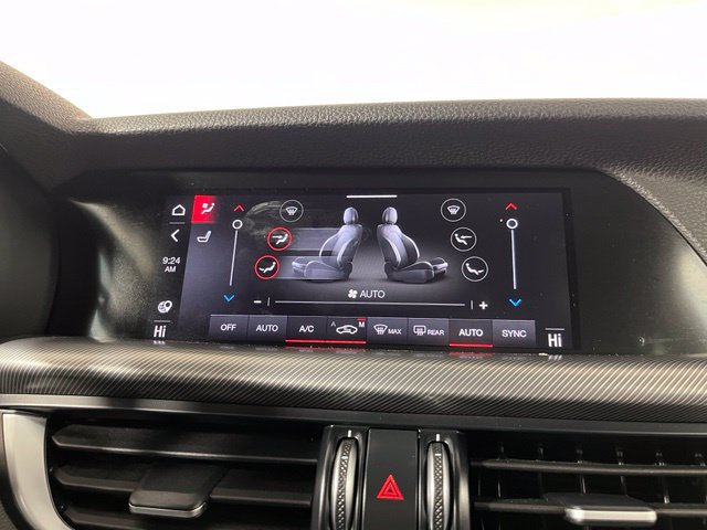 Used 2023 Alfa Romeo Stelvio Veloce AWD/4WD image 33