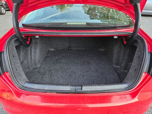 Used 2014 Volkswagen Jetta S image 23