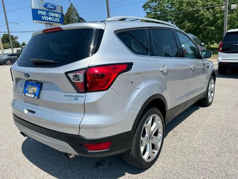 Used 2019 Ford Escape Titanium AWD/4WD image 3