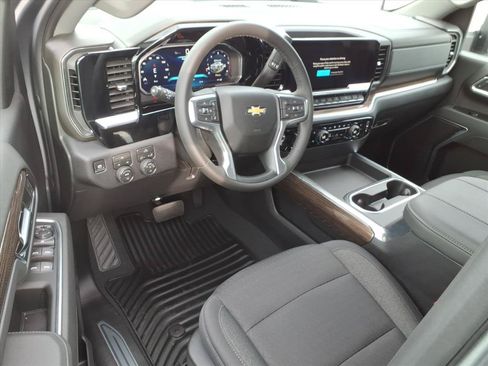 New 2026 Chevrolet Silverado 2500 LT w/ Convenience Package AWD/4WD image 12