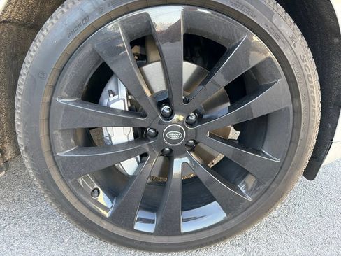Used 2025 Land Rover Range Rover Sport Dynamic SE AWD/4WD image 5