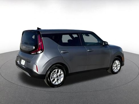 Used 2025 Kia Soul LX w/ LX Technology Package image 15