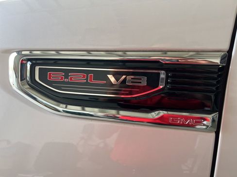 Used 2020 GMC Sierra 1500 Denali w/ Denali Ultimate Package image 9