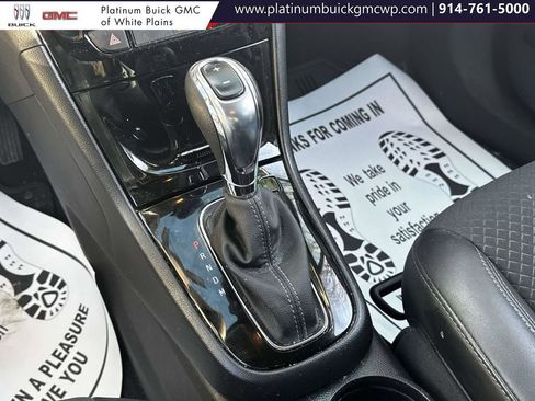 Used 2022 Buick Encore Preferred w/ Safety Package image 20