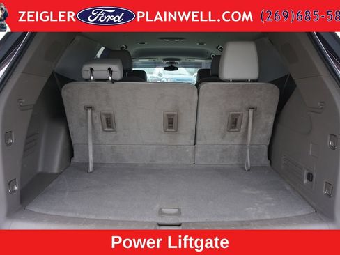 Used 2021 Chevrolet Traverse LT AWD/4WD image 10
