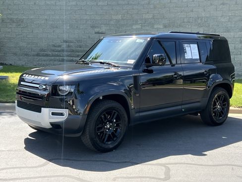 Used 2025 Land Rover Defender 110 S AWD/4WD image 1