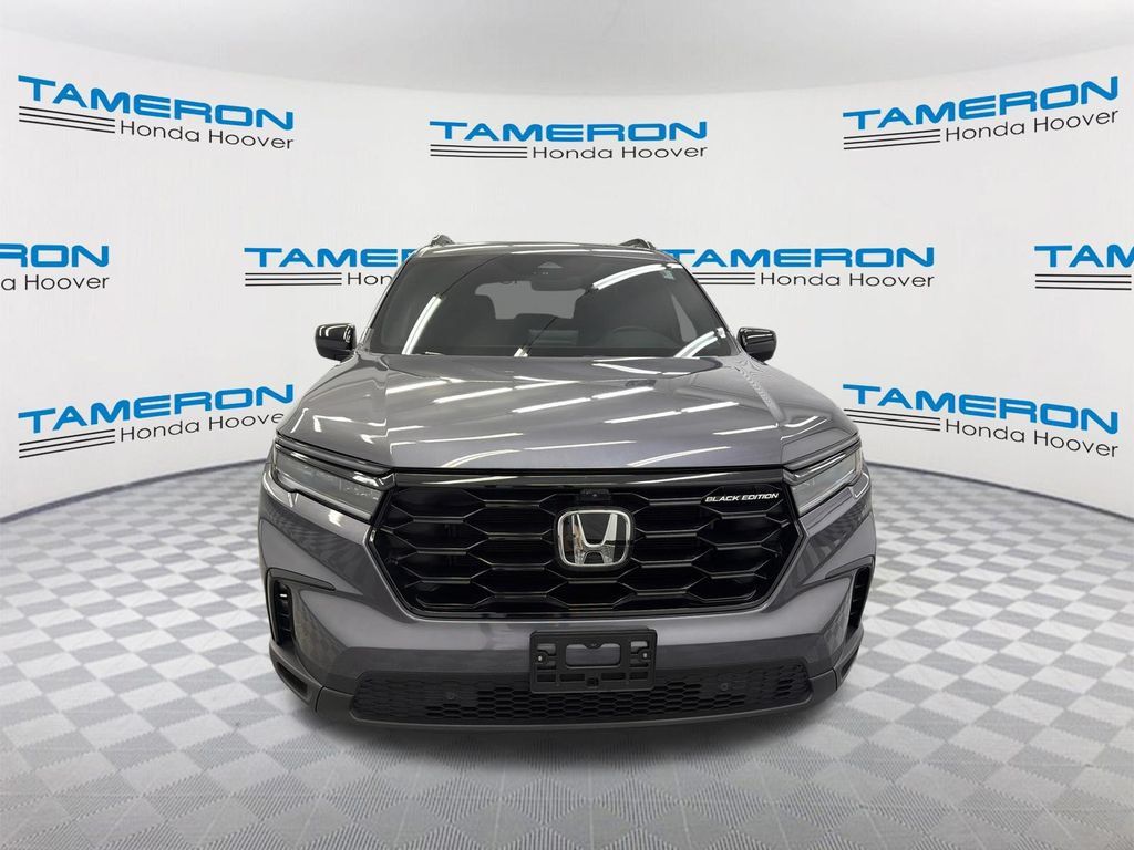 Used 2025 Honda Pilot Black Edition image 8