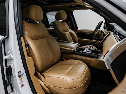 Used 2023 Land Rover Range Rover SE image 47