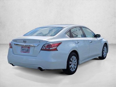 Used 2015 Nissan Altima 2.5 S w/ Power Driver Seat Package image 5
