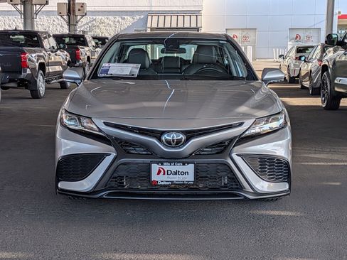 Used 2024 Toyota Camry SE FWD image 2
