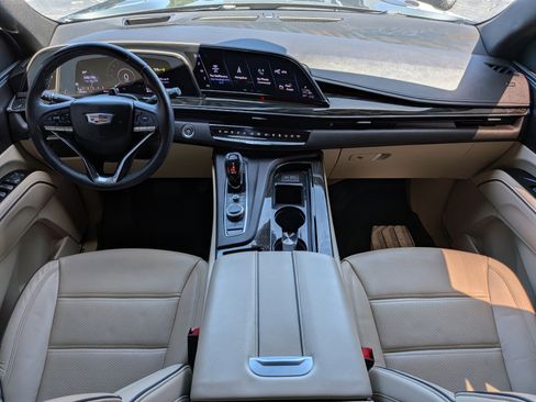 Certified 2024 Cadillac Escalade ESV Premium Luxury AWD/4WD image 14