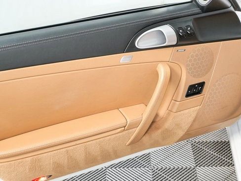 Used 2012 Porsche 911 Turbo S image 6