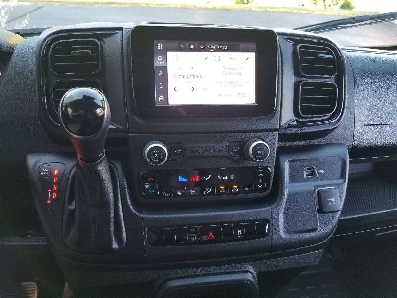 Used 2025 RAM ProMaster 2500 w/ U-Haul Equipment Group FWD image 20