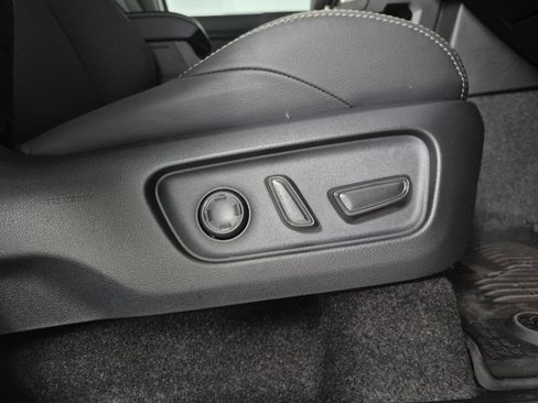 New 2025 Toyota 4Runner 4WD image 47