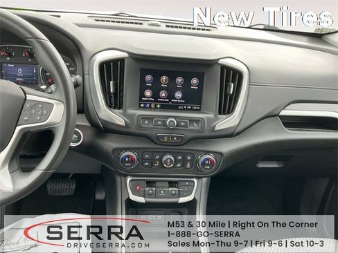 Used 2022 GMC Terrain SLE w/ Driver Convenience Package image 11