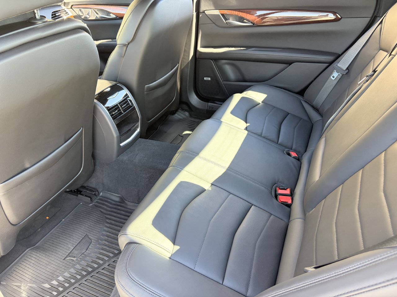 Used 2020 Cadillac CT6 Luxury AWD/4WD image 16