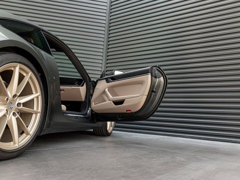Certified 2024 Porsche 911 Carrera RWD image 30
