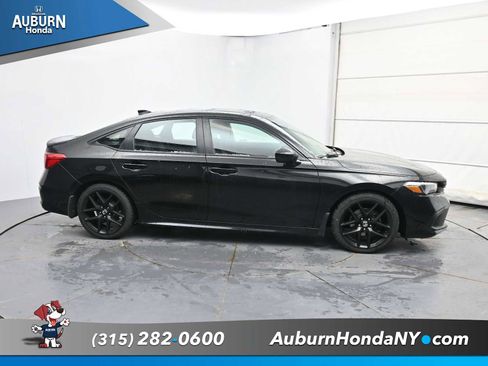 Used 2023 Honda Civic Sport image 14