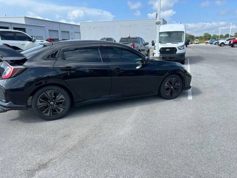 Used 2019 Honda Civic EX image 2