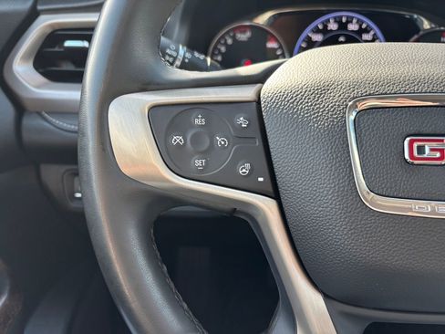 Used 2023 GMC Acadia Denali w/ Denali Ultimate Package AWD/4WD image 19