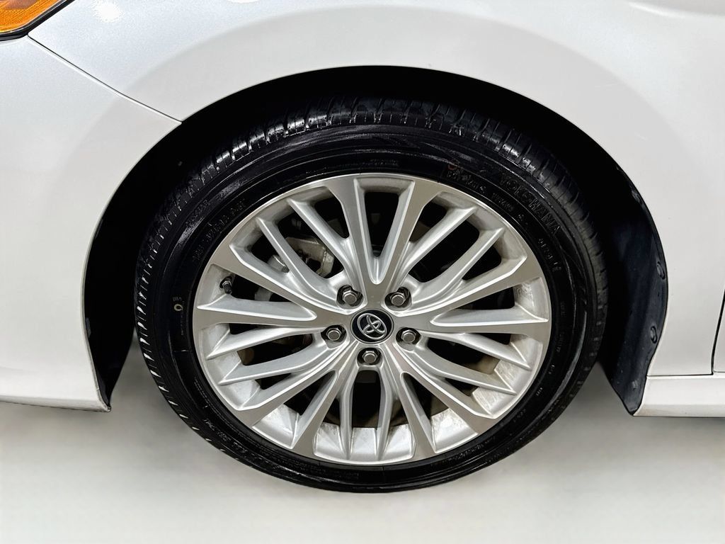 Used 2019 Toyota Camry XLE w/ Driver Assist Package FWD image 40