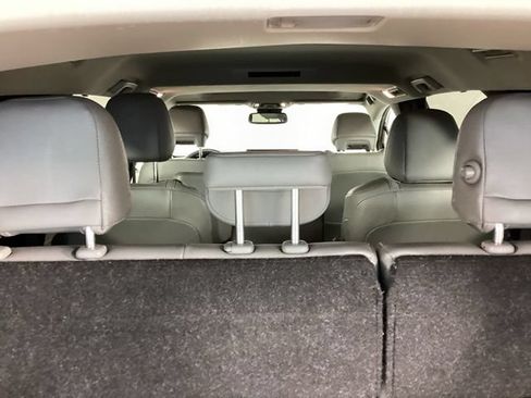 Used 2025 Toyota Sienna XLE FWD image 14