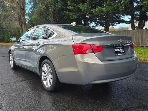 Used 2017 Chevrolet Impala LT image 4