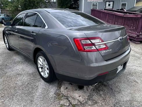 Used 2014 Ford Taurus SE FWD image 6