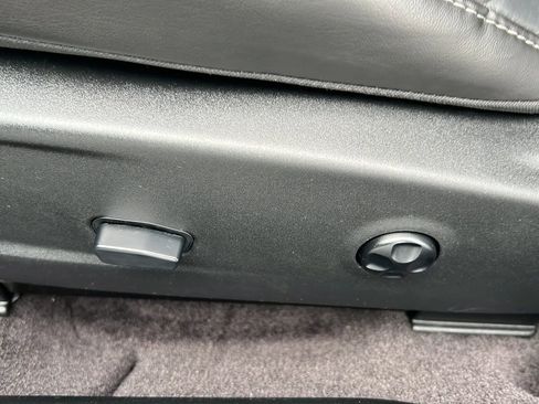 Used 2018 Dodge Challenger GT w/ Driver Convenience Group image 14