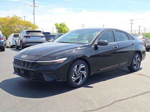 New 2026 Hyundai Elantra Limited FWD image 7