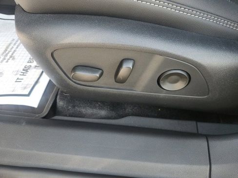 New 2025 Chevrolet Blazer EV LT image 19