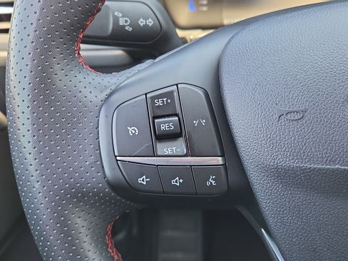Used 2024 Ford Escape ST-Line AWD/4WD image 18