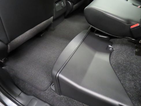 Used 2023 Nissan Frontier PRO-4X image 58