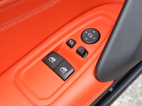 Used 2024 BMW Z4 M40i w/ Premium Package image 16