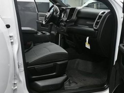 Used 2023 RAM 2500 Big Horn w/ Level 1 Equipment Group AWD/4WD image 17