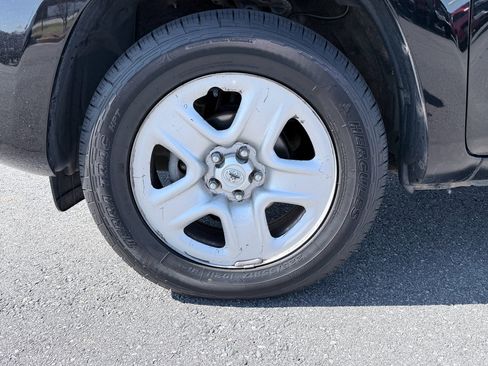 Used 2012 Toyota RAV4 FWD w/ Value Pkg image 30