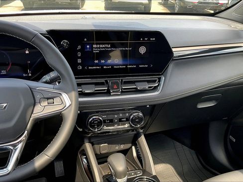 New 2025 Chevrolet TrailBlazer ACTIV w/ Convenience Package image 7