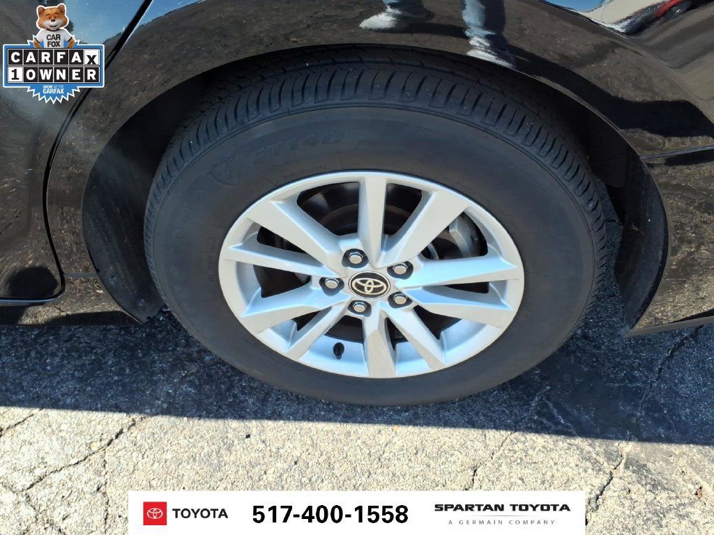 Used 2025 Toyota Camry LE FWD image 11