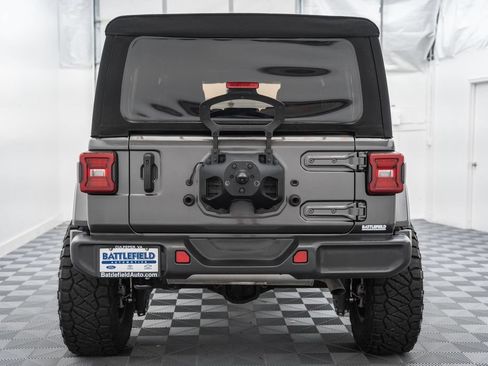 Used 2024 Jeep Wrangler Unlimited Sahara w/ Technology Group AWD/4WD image 6