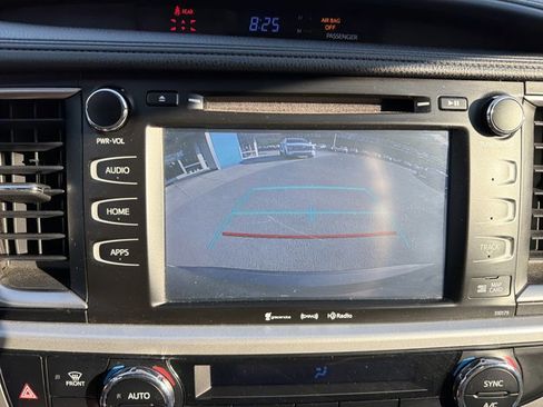Used 2017 Toyota Highlander XLE AWD/4WD image 26