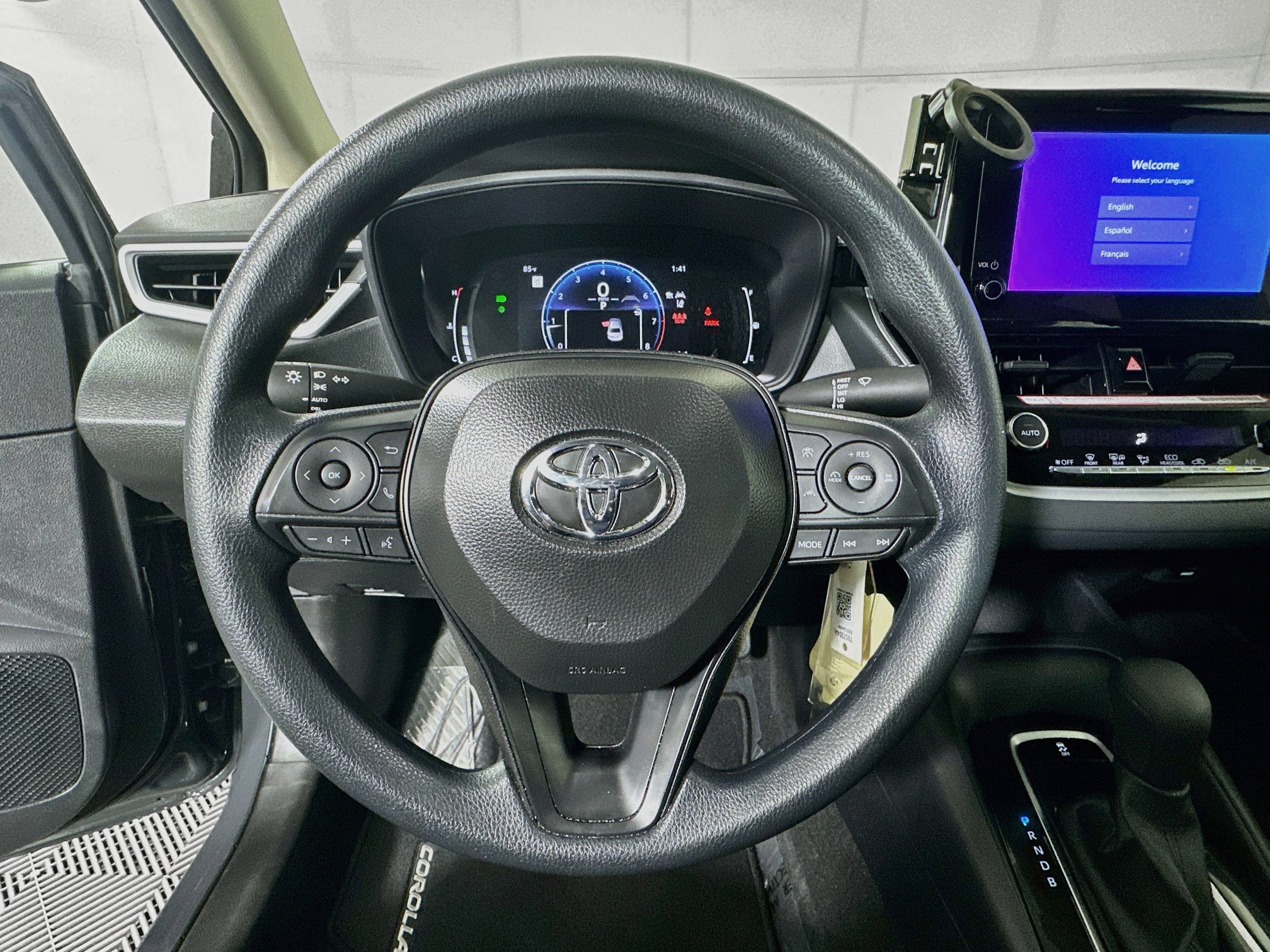 Used 2026 Toyota Corolla LE FWD image 15