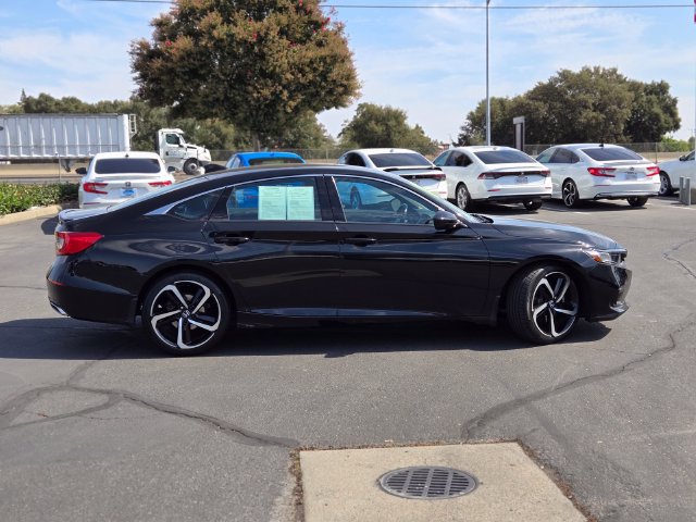 Used 2022 Honda Accord Sport image 3