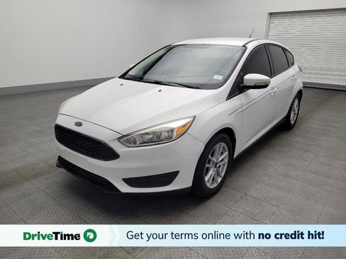Used 2017 Ford Focus SE image 1