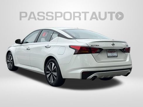 Certified 2021 Nissan Altima 2.5 SV w/ SV Premium Package FWD image 5